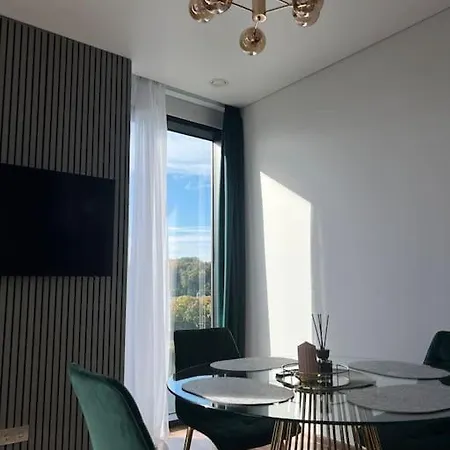 Kaunorama Apartamentai Prie Zalgirio Arenos Lägenhet Kaunas